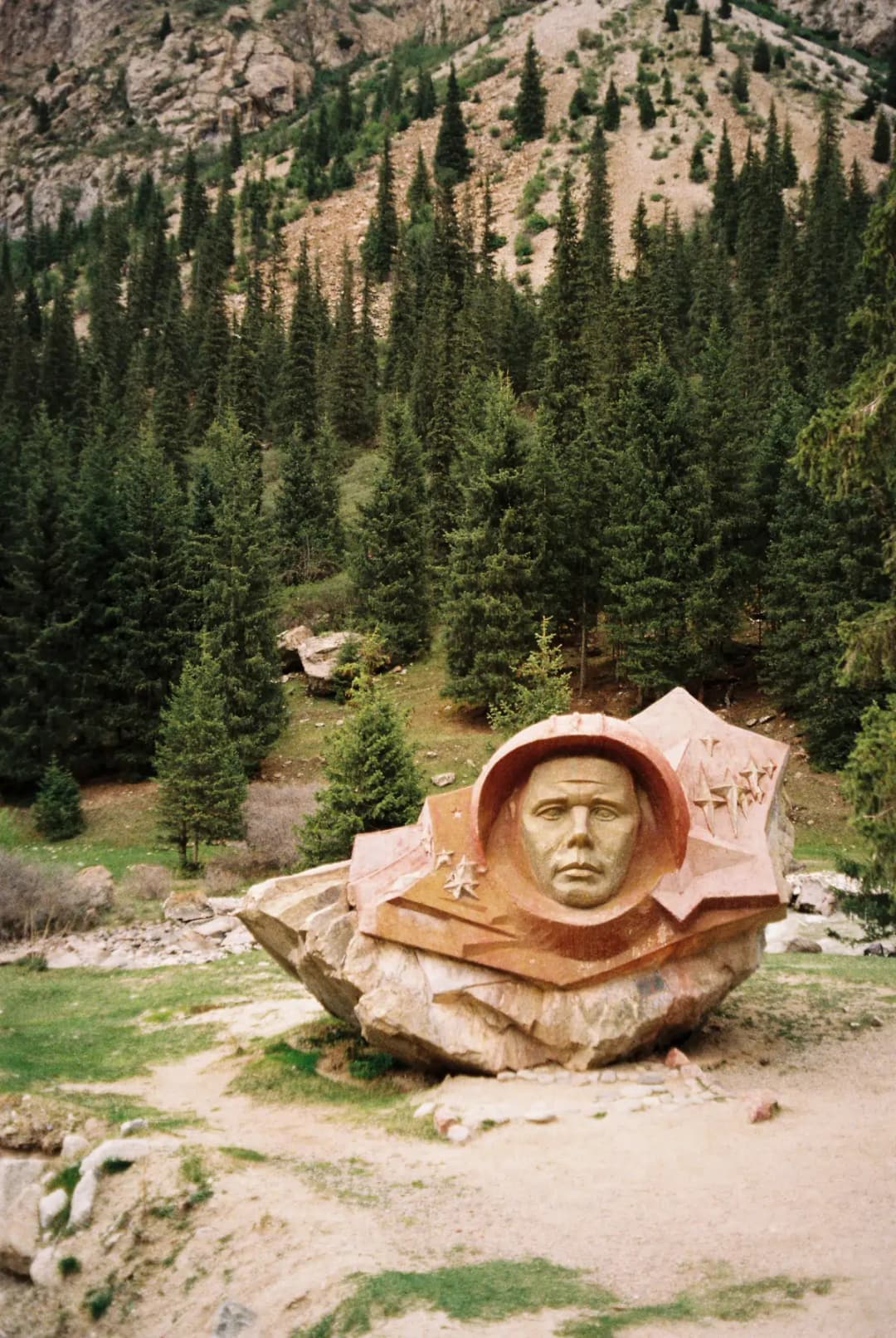 A monument to Gagarin in the Barskoon Valley